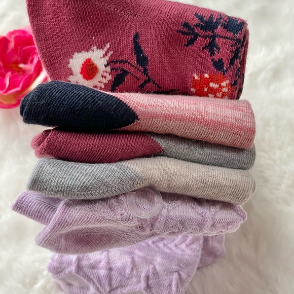 New with tags LUCKY BRAND EVER-DAY COMFORT CREW SOCKS 5 PACK poly spandex mix. - Picture 5 of 6